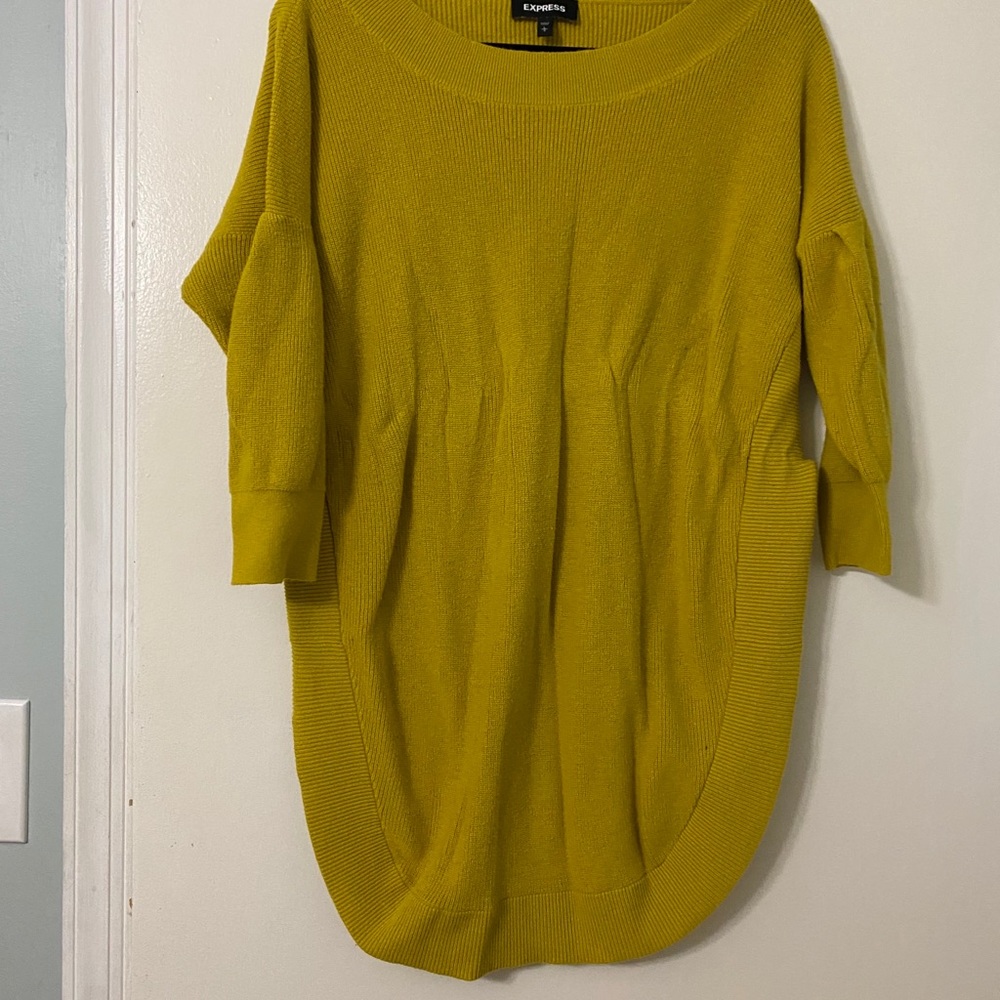 Size large mustard circle neck sweater